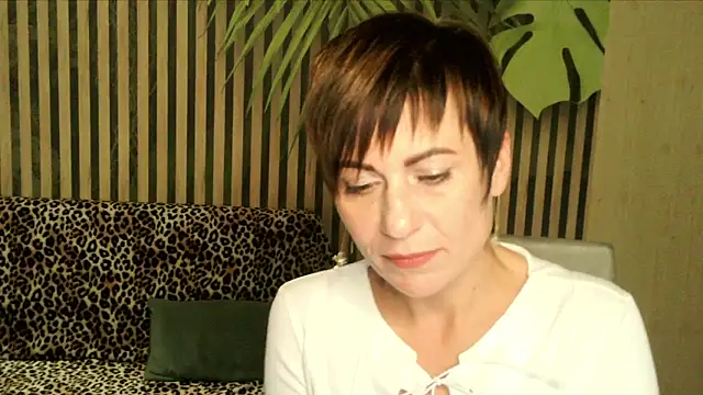 Snapshot of Ashley_Brookss chatting on 10.10.25 Ashley Brookss online show from 10.10.25