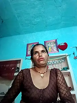 Snapshot of Mohni_cute chatting on 10.06.25 Mohni cute online show from 10.06.25