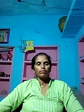 Snapshot of Mohni_cute chatting on 10.16.25 Mohni cute online show from 10.16.25