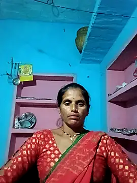 Snapshot of Mohni_cute chatting on 10.17.25 Mohni cute online show from 10.17.25