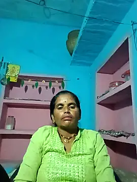 Snapshot of Mohni_cute chatting on 10.20.25 Mohni cute online show from 10.20.25