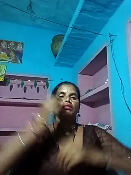 Snapshot of Mohni_cute chatting on 10.22.25 Mohni cute online show from 10.22.25