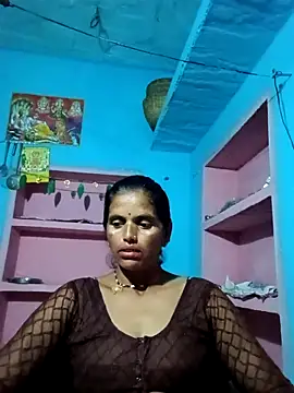 Snapshot of Mohni_cute chatting on 10.24.25 Mohni cute online show from 10.24.25