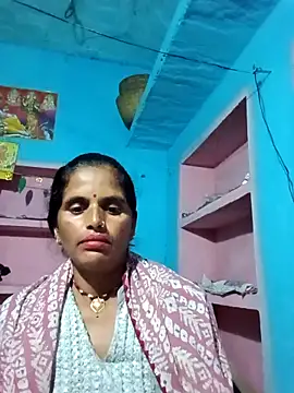 Snapshot of Mohni_cute chatting on 10.30.25 Mohni cute online show from 10.30.25