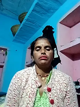 Snapshot of Mohni_cute chatting on 11.11.25 Mohni cute online show from 11.11.25