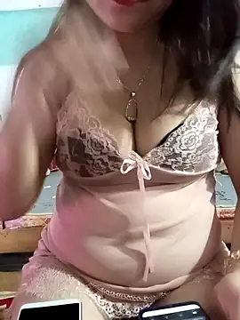 Snapshot of ZingCii chatting on 10.18.25 ZingCii online show from 10.18.25