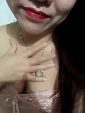 Snapshot of ZingCii chatting on 11.04.25 ZingCii online show from 11.04.25