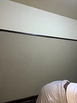 Snapshot of Sirah1 chatting on 02.25.26 Sirah1 online show from 02.25.26