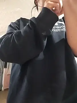 Snapshot of Valentina_Squirt- chatting on 10.06.25 Valentina Squirt- online show from 10.06.25