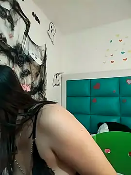 Snapshot of Valentina_Squirt- chatting on 11.06.25 Valentina Squirt- online show from 11.06.25