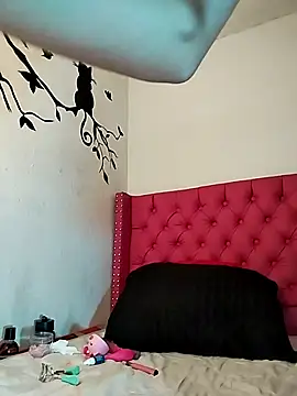 Snapshot of Valentina_Squirt- chatting on 11.12.25 Valentina Squirt- online show from 11.12.25