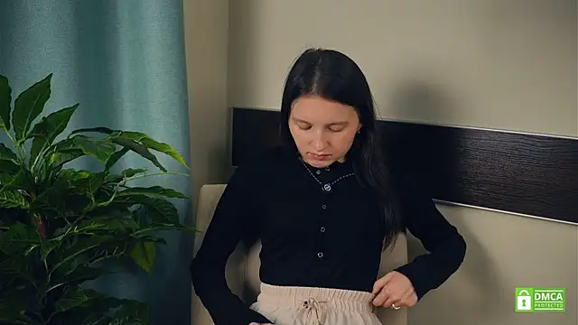 JanellHousen online show from 10.03.25