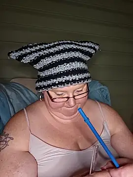 Budd Bunney online show from 10.22.25