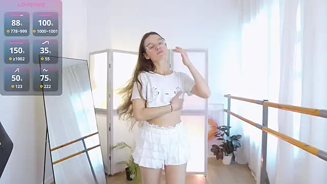 Velin  online show from 10.21.25