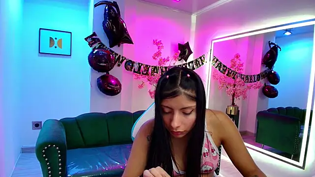 Gabriela milani online show from 10.31.25