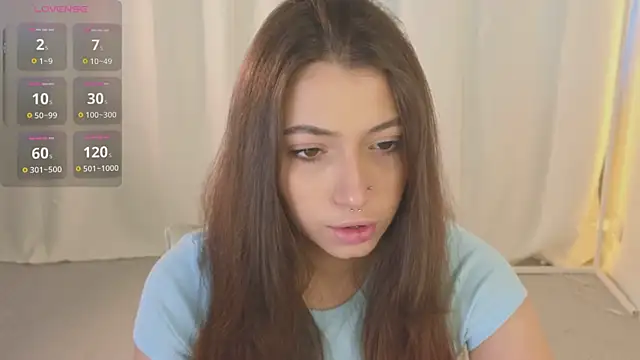 Snapshot of slow_flower chatting on 10.21.25 slow flower online show from 10.21.25