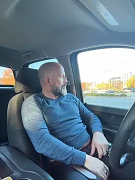 fuckadilf online show from 11.11.25