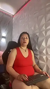 Snapshot of Marianasmitt chatting on 11.05.25 Marianasmitt online show from 11.05.25