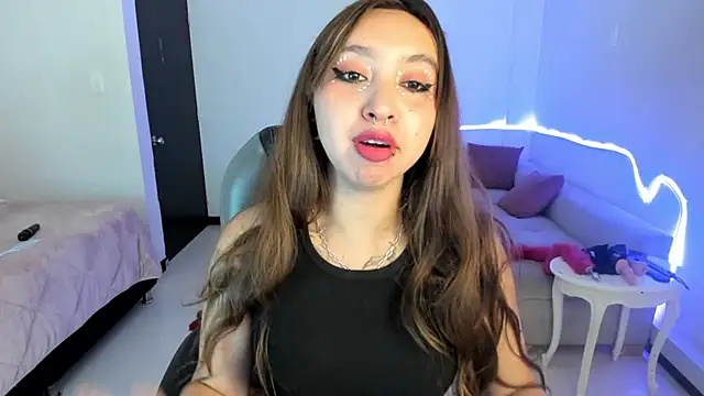 Snapshot of Scarlett__Cooper__ chatting on 10.29.25 Scarlett Cooper online show from 10.29.25