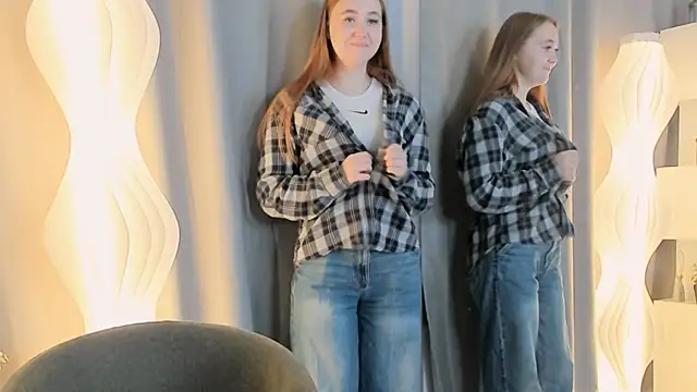 Snapshot of BobbieStenstrom chatting on 10.03.25 BobbieStenstrom online show from 10.03.25