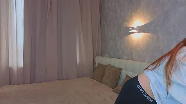 Snapshot of BobbieStenstrom chatting on 10.05.25 BobbieStenstrom online show from 10.05.25