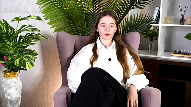 SheenaLoesche online show from 10.06.25