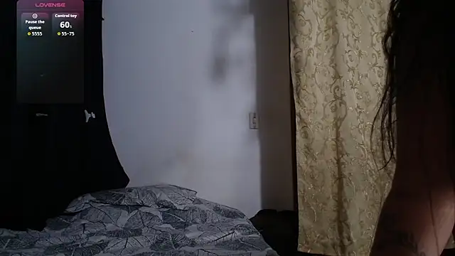 motita lux online show from 10.23.25