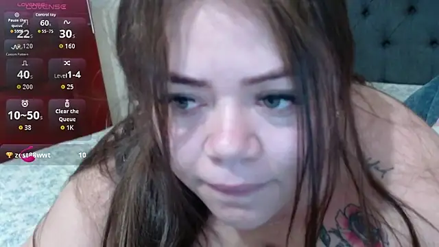 Snapshot of Michellx_hot2 chatting on 11.05.25 Michellx hot2 online show from 11.05.25