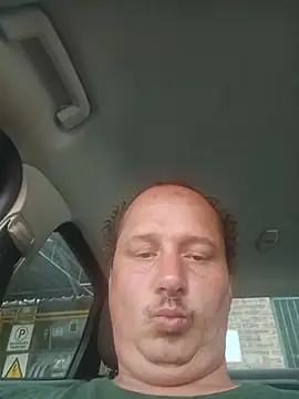 Snapshot of macKnd chatting on 10.07.25 macKnd online show from 10.07.25