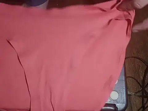 Snapshot of macKnd chatting on 10.18.25 macKnd online show from 10.18.25