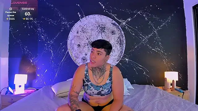 Snapshot of JoaoAndLexy chatting on 10.27.25 JoaoAndLexy online show from 10.27.25