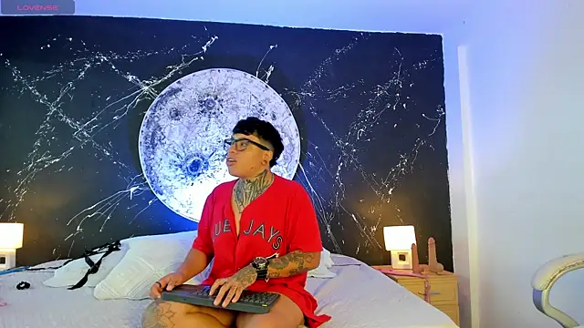 Snapshot of JoaoAndLexy chatting on 11.01.25 JoaoAndLexy online show from 11.01.25