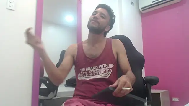 Juan FelipeX01 online show from 10.17.25