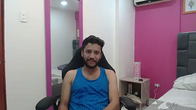 Juan FelipeX01 online show from 11.09.25