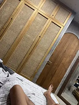 HenryLee1983-cums online show from 04.13.26