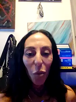 Snapshot of inkdhollow1 chatting on 10.01.25 inkdhollow1 online show from 10.01.25