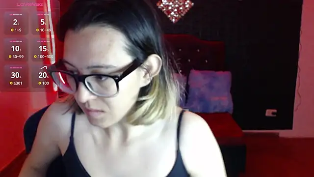 cristal hills 19 online show from 02.03.26