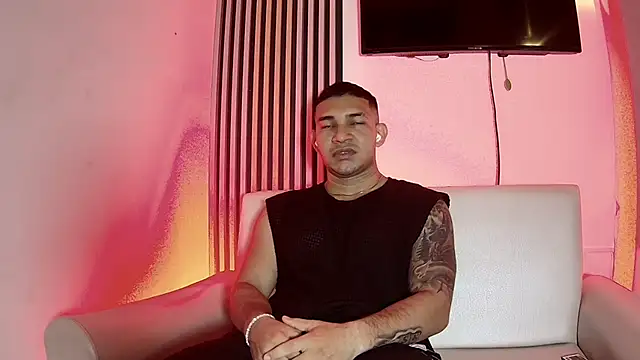 Snapshot of venedic_bull chatting on 11.07.25 venedic bull online show from 11.07.25