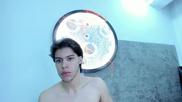 Lucian grey online show from 10.12.25