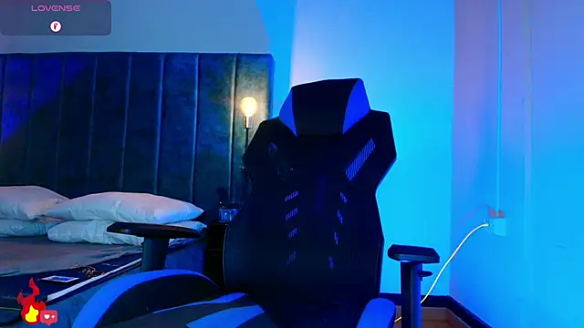 EthanConnor  online show from 10.26.25