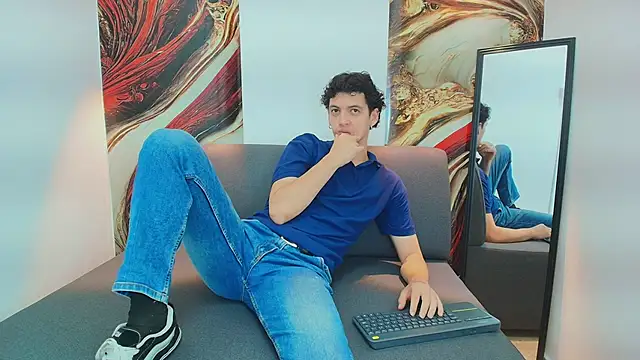 Snapshot of ISRAEL_GRAY chatting on 11.07.25 ISRAEL GRAY online show from 11.07.25