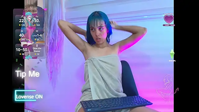 Snapshot of ElektraBlue chatting on 11.06.25 ElektraBlue online show from 11.06.25