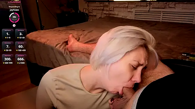 Snapshot of Sex_Vibe_couple chatting on 10.03.25 Sex Vibe couple online show from 10.03.25