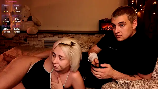 Snapshot of Sex_Vibe_couple chatting on 11.07.25 Sex Vibe couple online show from 11.07.25