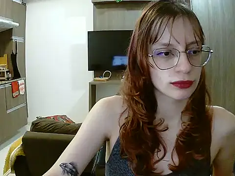 Snapshot of Zizixwuw chatting on 06.12.26 Zizixwuw online show from 06.12.26