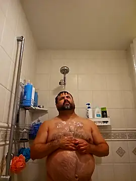 Snapshot of Roddog18 chatting on 10.04.25 Roddog18 online show from 10.04.25