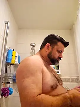 Snapshot of Roddog18 chatting on 11.05.25 Roddog18 online show from 11.05.25