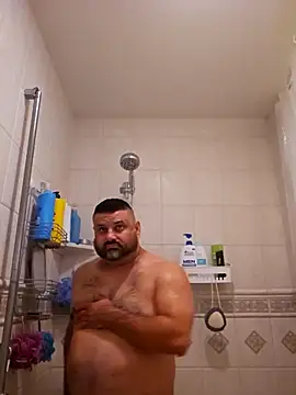 Snapshot of Roddog18 chatting on 11.15.25 Roddog18 online show from 11.15.25