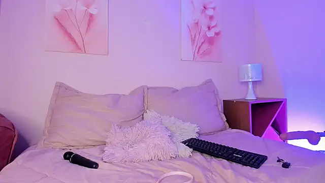 Snapshot of Nikolbrice chatting on 11.12.25 Nikolbrice online show from 11.12.25