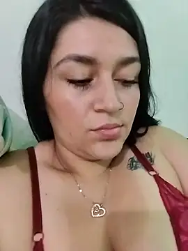 Snapshot of alejitasweet chatting on 10.31.25 alejitasweet online show from 10.31.25